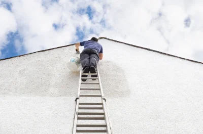 Peinture extérieure à la Chapelle-Cécelin — façades et ravalement